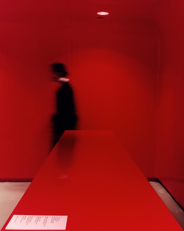 A Paris Comme des garcons voit tres grand