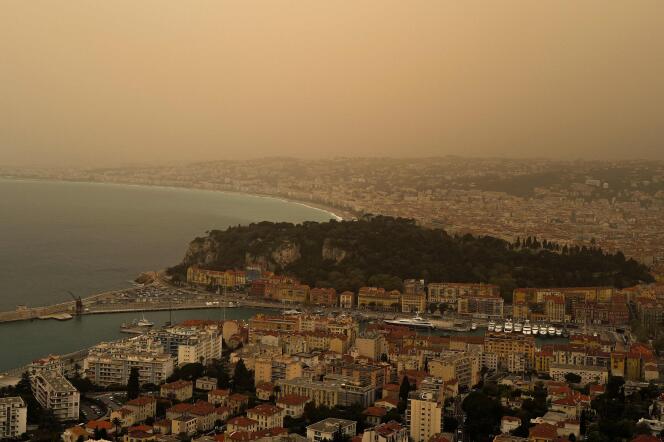 Le ciel au-dessus de la ville de Nice, samedi 30 mars 2024.
