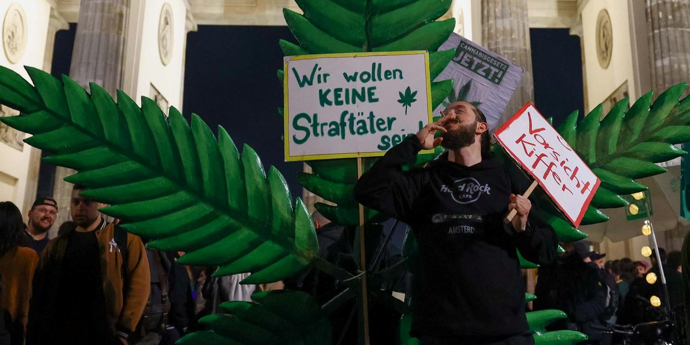 Germans celebrate legalization of recreational cannabis