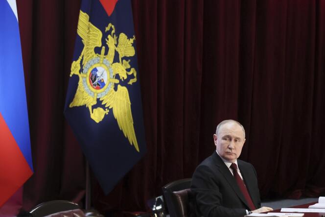     Vladimir Poutine assiste à la réunion annuelle du conseil du ministère russe de l'Intérieur à Moscou, le 2 avril 2024.