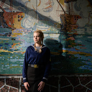 Ukraine. Odessa. 1 mars 2024.  Anna, 19 ans,  cadette de l’académie Maritime d’Odessa a du fuir  Marioupol durant l’invasion russe.
