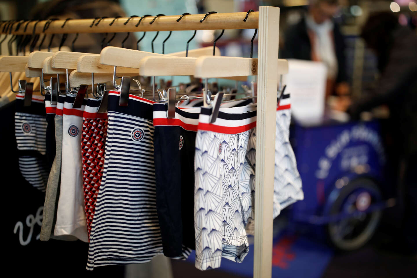 Les marques de vêtements « made in France », comme le Slip français ou Gentle Factory, obligées de baisser leurs prix
