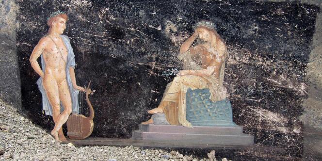 Fresco descubierto en Pompeya que representa a Casandra, hija de Príamo (rey de Troya) y hermana de Paris, y al dios Apolo.