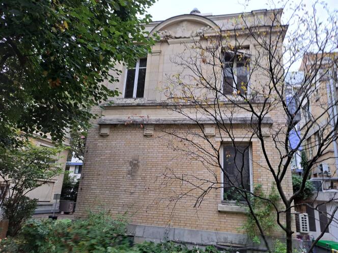 Pavillon des Sources de Marie Curie, à Paris, en octobre 2023.