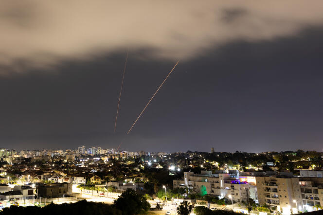 Un système antimissile après que l’Iran a lancé des drones et des missiles vers Israël, vu d’Ashkelon, en Israël, le 14 avril.