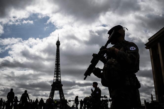 Soldiers from Operation Sentinel on the Trocadero esplanade in Paris on April 15, 2024.