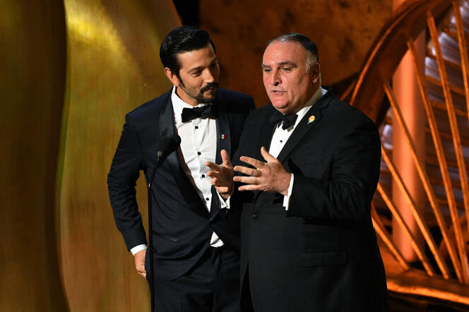 L’acteur Diego Luna et le chef José Andrés pendant 91ᵉ cérémonie des Oscars, le 24 février 2019. 