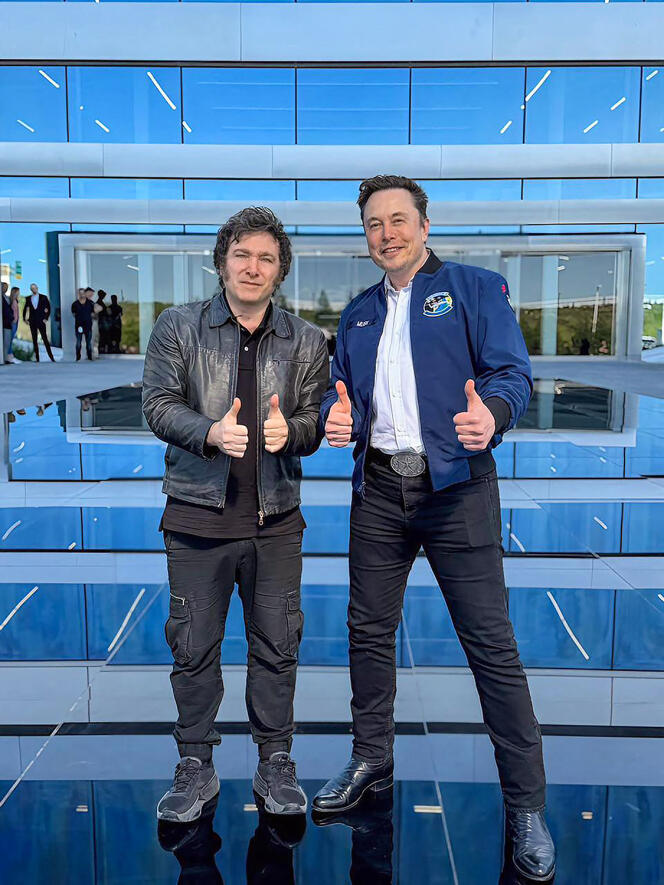 Javier Milei et Elon Musk à Austin, aux Etats-Unis, le 12 avril 2024.
