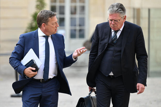 Jean-Christophe Repon et Pierre Burban de l'U2P, à Matignon, à Paris, le 23 mai 2023.