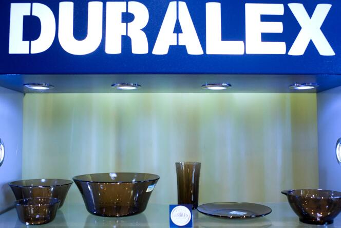 Produits Duralex exposés dans un magasin, à La Chapelle-Saint-Mesmin (Loiret), le 26 novembre 2012.