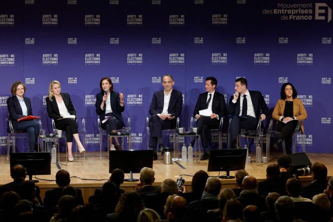 （从左到右）Marie Toussaint（生态学家）、Marion Maréchal（收复失地！）、Valérie Hayer（文艺复兴）、Raphaël Glucksmann（社会党和公共广场）、François-Xavier Bellamy（共和党）、Jordan Bardella（全国集会） ）和 Manon Aubry（La France Insoumise）于 2024 年 4 月 18 日在巴黎出席与法国雇主的会议。
