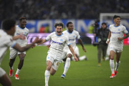 La joie des Marseillais, après leur qualification en demi-finales de la Ligue Europa, le 18 avril 2024 à Marseille.