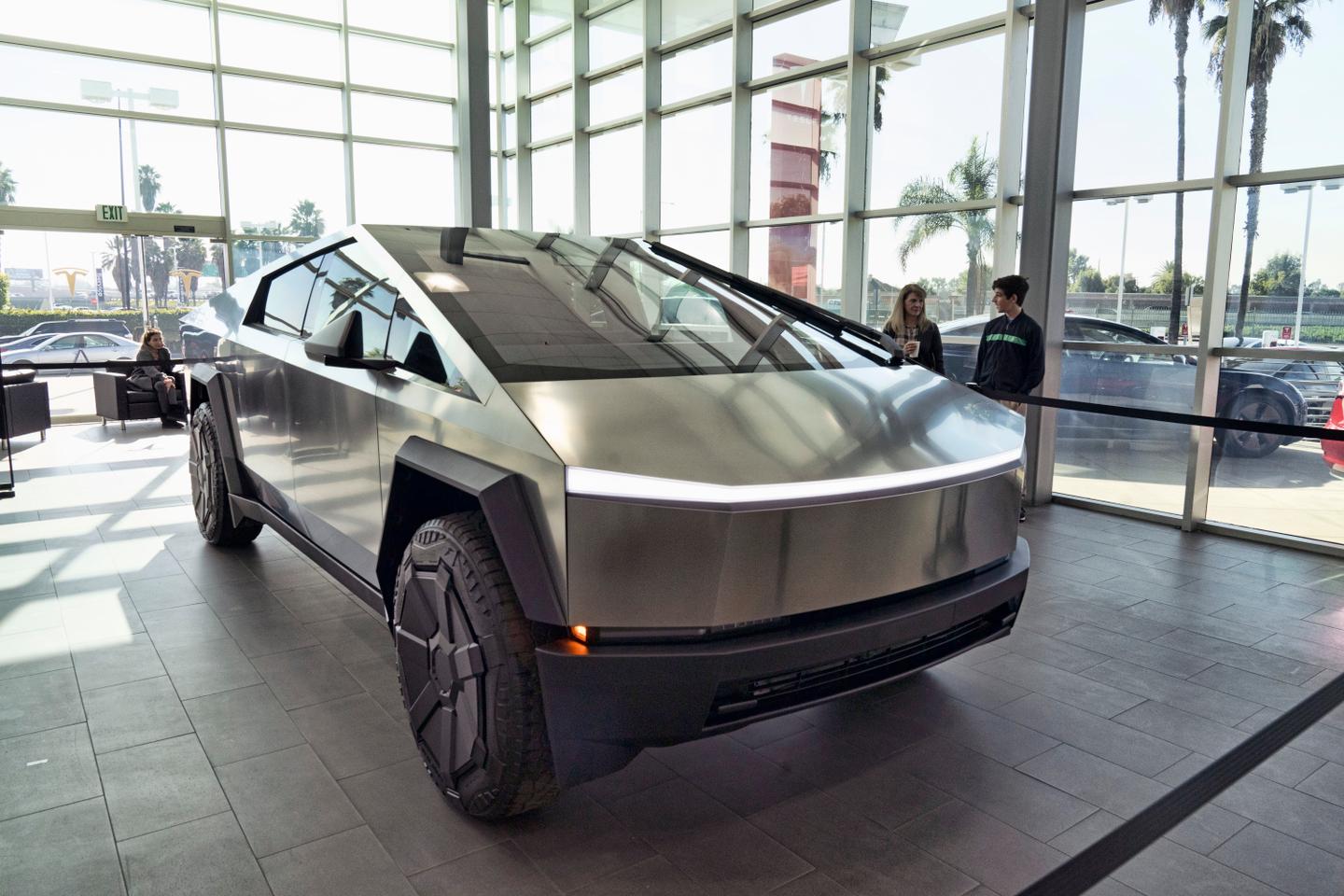Tesla ruft 4.000 Cybertrucks nach Pedalvorfall zurück