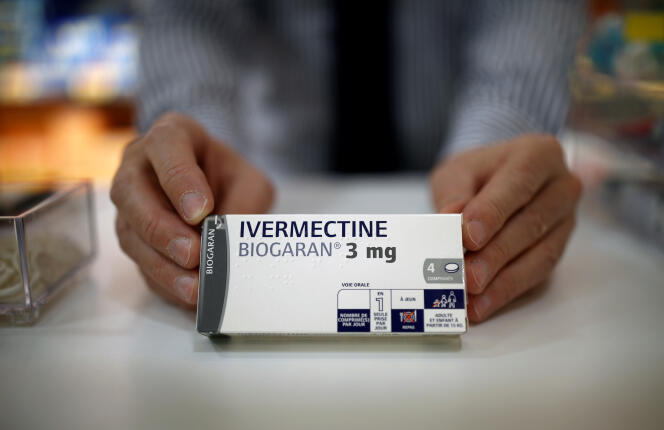 Un boîte d’Ivermectine, médicament fabriqué par le laboratoire Biogaran, à  Paris, le 28 avril 2020.