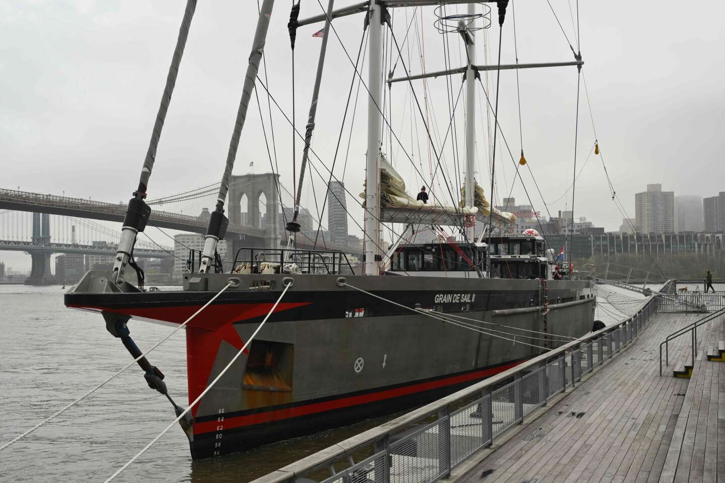 La nuova nave da carico bretone ha effettuato la sua prima traversata transatlantica tra Saint-Malo e New York