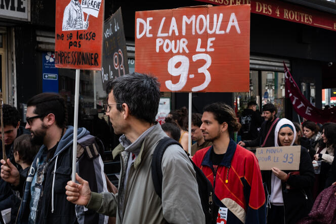 Lors d’une manifestation de professeurs de Seine-Saint-Denis, à La Courneuve, le 14 mars 2024.