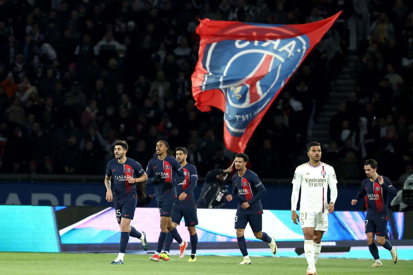 Le Paris Saint-Germain « moins flashy » sacré champion de France pour la douzième fois