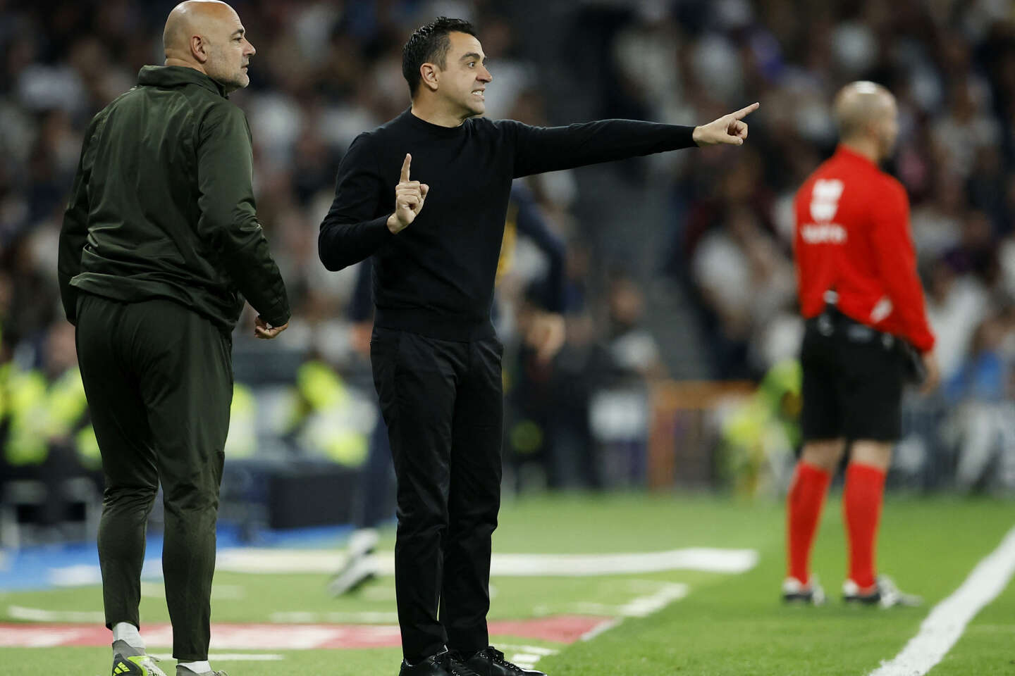 Football : Xavi va finalement rester entraîneur du FC Barcelone la saison prochaine