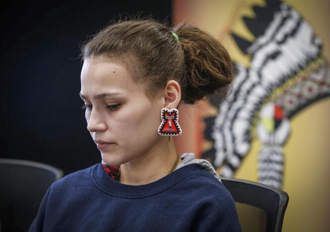 Cambria Harris, daughter of one of the missing women, at a press conference in Winnipeg (Canada), on March 22, 2024.