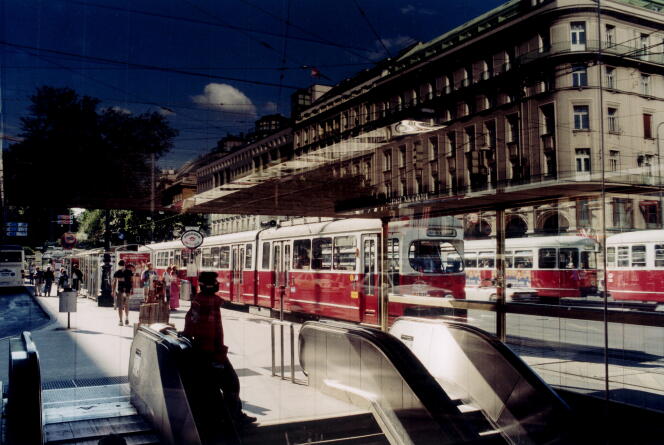 Circulation des tramways sur la Ringstrasse de Vienne.