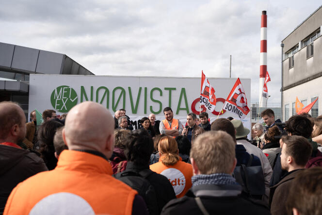 La France Insoumise MP for the Somme Francois Ruffin in front of Metex employees, Amiens, March 25, 2024.
