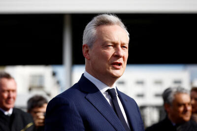 Le ministre de l’économie et des finances, Bruno Le Maire, près du Havre (Seine-Maritime), le 29 mars 2024. 