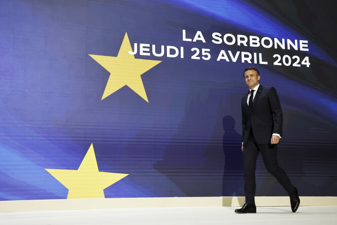 French President Emmanuel Macron arrives to deliver a speech on Europe in the amphitheater of the Sorbonne University, Thursday, April 25 in Paris. 2024.