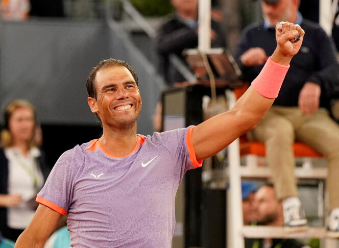 Rafael Nadal, lors de sa victoire contre l'Australien Alex de Minaur (11e joueur mondial) au deuxième tour du Masters 1.000 de Madrid, samedi 27 avril 2024.