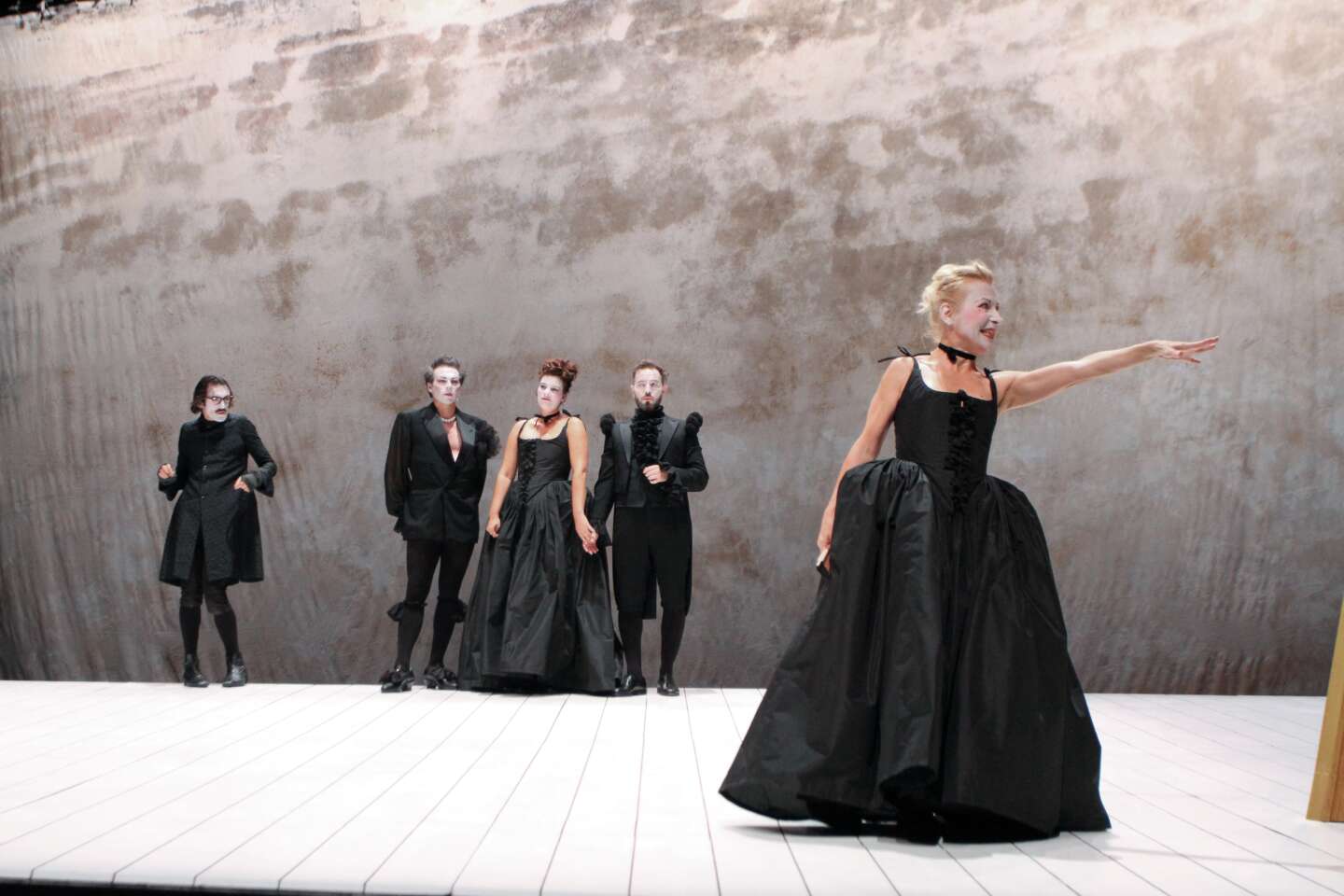 Regarder la vidéo Avec « L’Impresario de Smyrne », trois cantatrices rivales rêvent de Turquie