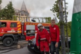 Des membres de la Croix rouge lors de l’attaque sur Odessa, en Ukraine, le 29 avril 2024.