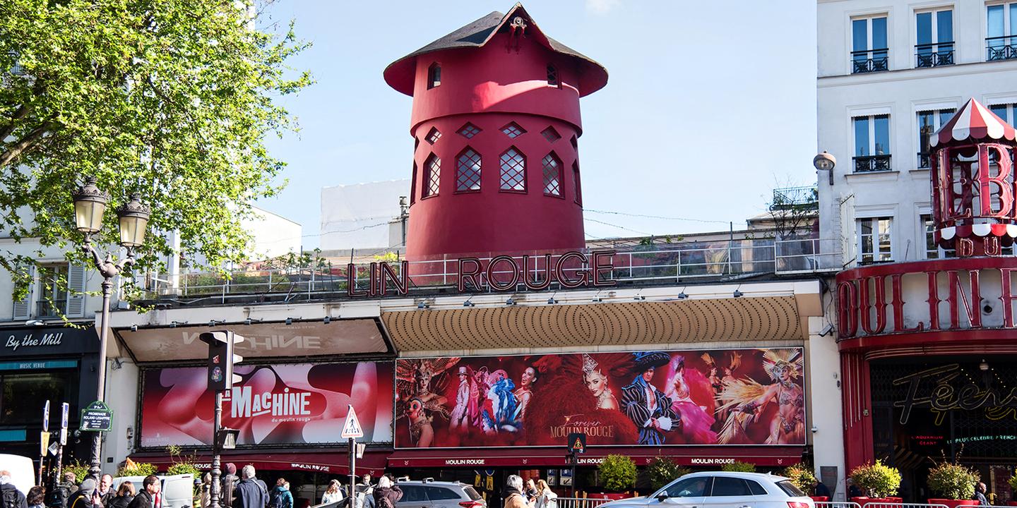 Moulin Rouge loses blades, not glory