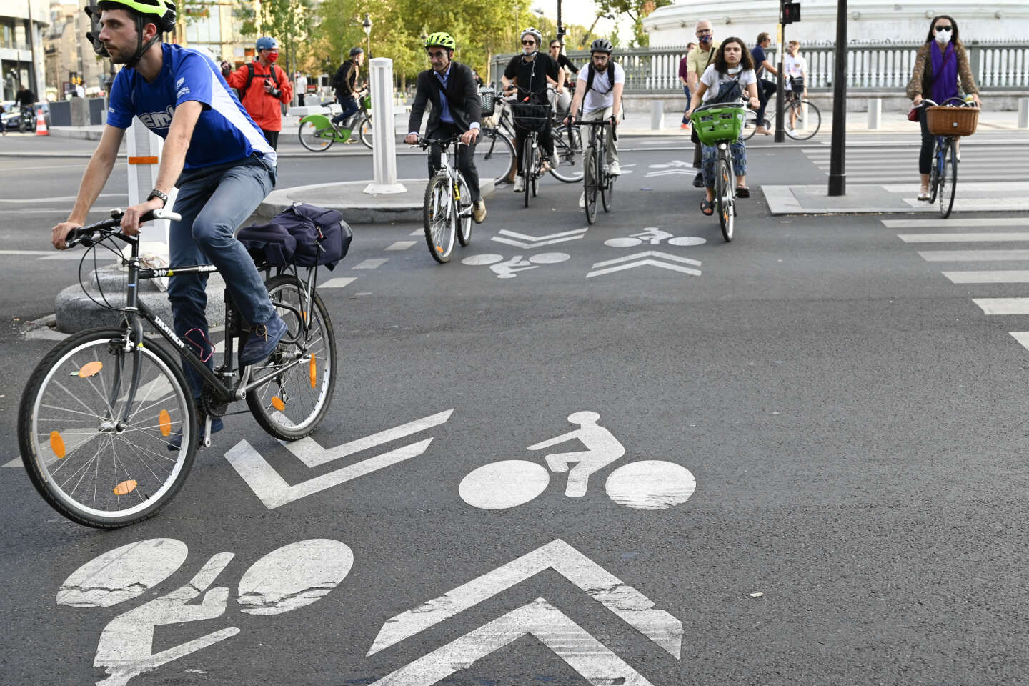 Regarder la vidéo Paris 2024 : l’usage du vélo déjà gagnant