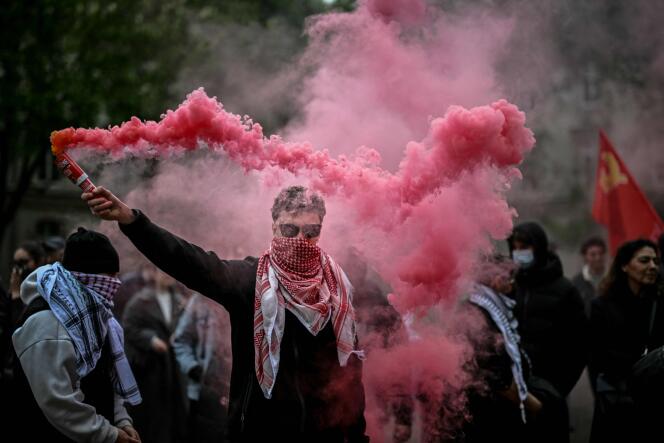 Lors de la manifestation pro-palestinienne organisée dans la cour de Sciences Po Lyon, le 30 avril 2024. 