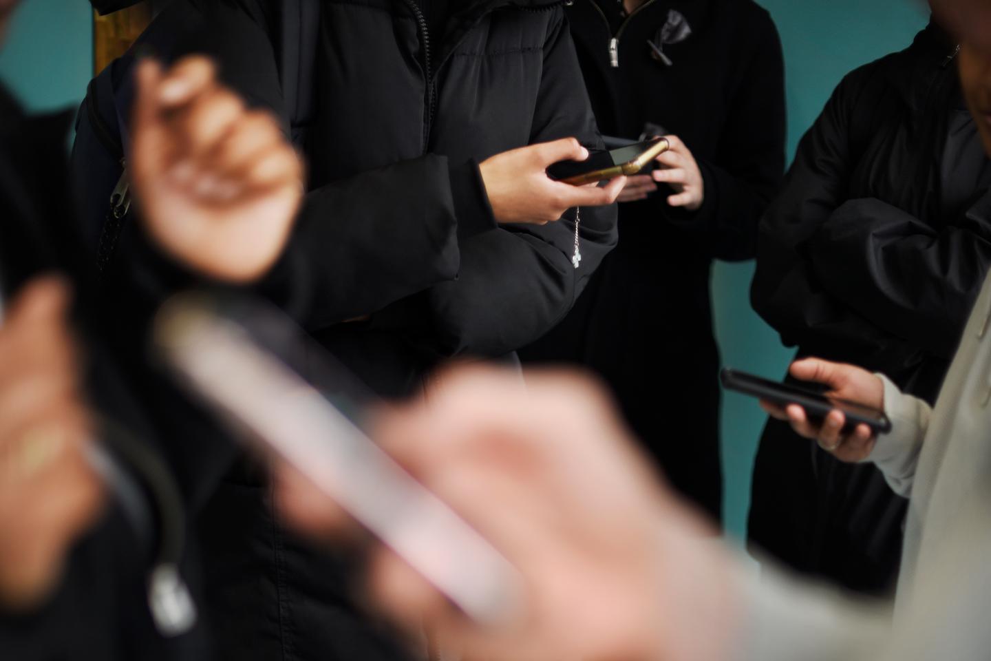 Kids and screentime: What the committee appointed by Macron recommends