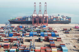 Le port de Lianyungang (Jiangsu ), en Chine, le 12 avril 2024.