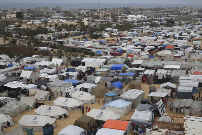 Un camp de tentes abritant des Palestiniens déplacés par l’offensive israélienne à Rafah, dans la bande de Gaza, le 27 février 2024.