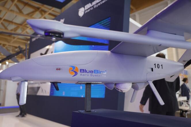 Un drone WanderB-VTOL de la société israélienne BlueBird Aero Systems au Salon international de l’aéronautique et de l’espace du Bourget (Seine-Saint-Denis), en juin 2023. 