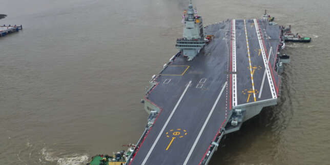 La Chine lance les essais en mer de son troisième porte-avions