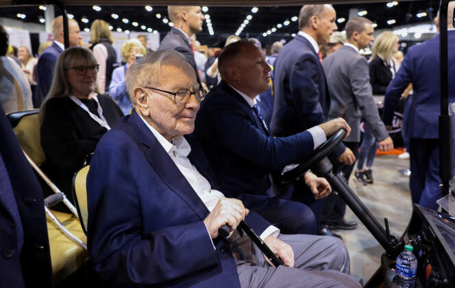 Warren Buffett, fondateur de Berkshire Hathaway, lors de l'assemblée générale des actionnaires à Omaha le 4 mai.