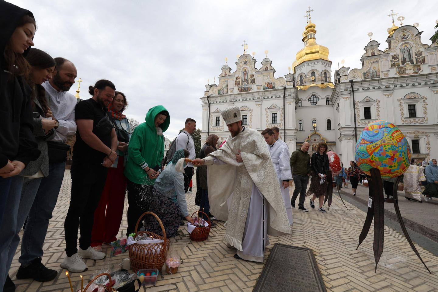 Ukraine marks its third Easter at war under fire from Russian drones
