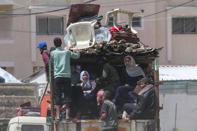 Les Palestiniens fuyant la ville de Rafah, dans la bande de Gaza, le 6 mai 2024.