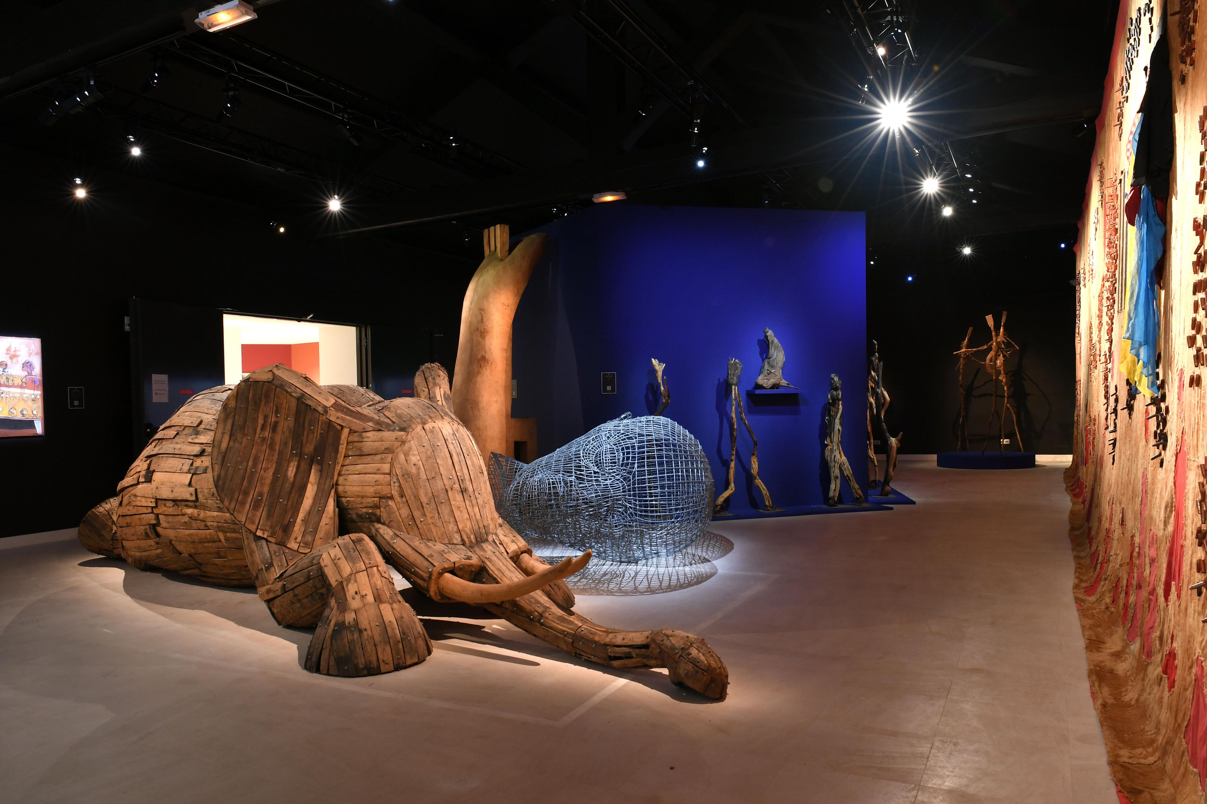 Fondation Blachère quelques œuvres de l’exposition « Bandiagara, au