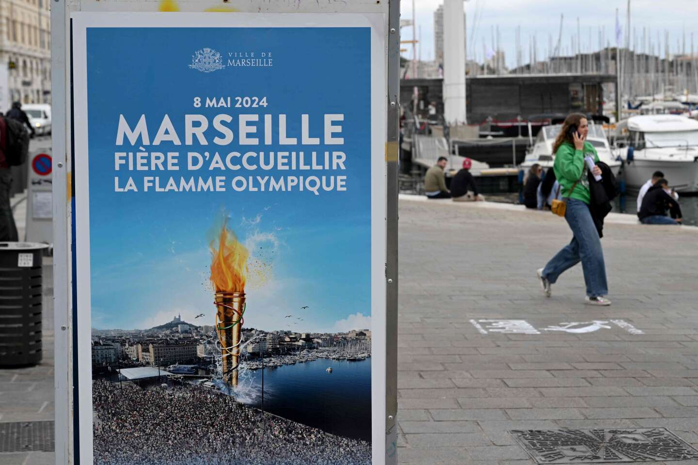 Regarder la vidéo Paris 2024 : quand et comment suivre le relais de la flamme olympique sur France Télévisions