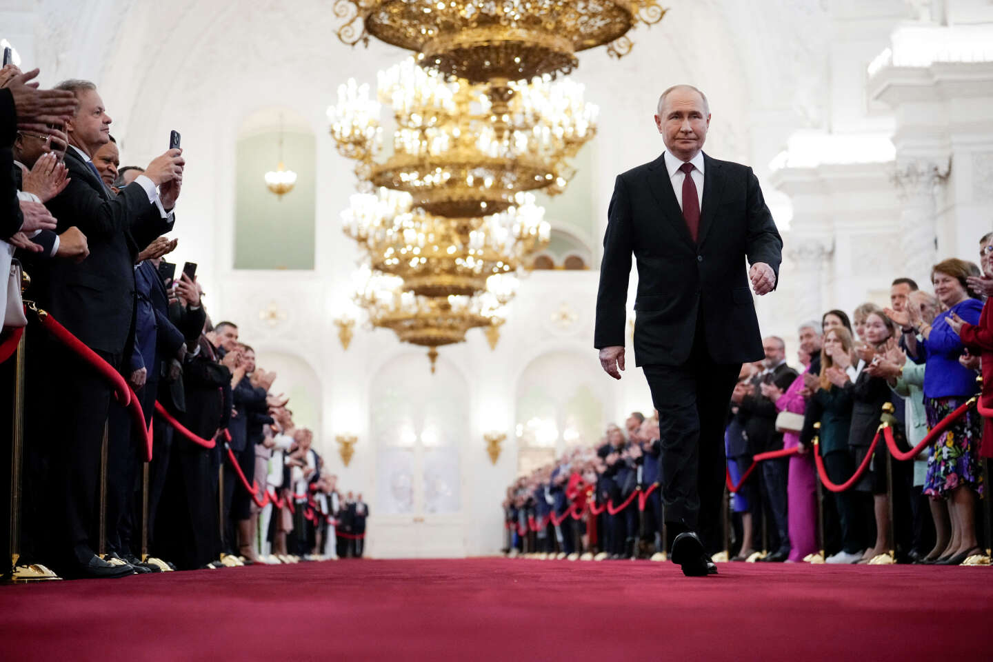 Überraschungsauftritt des französischen Botschafters bei der Amtseinführung von Wladimir Putin