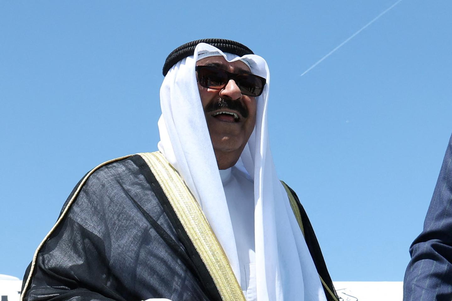 New political crisis in Kuwait, emir dissolves parliament