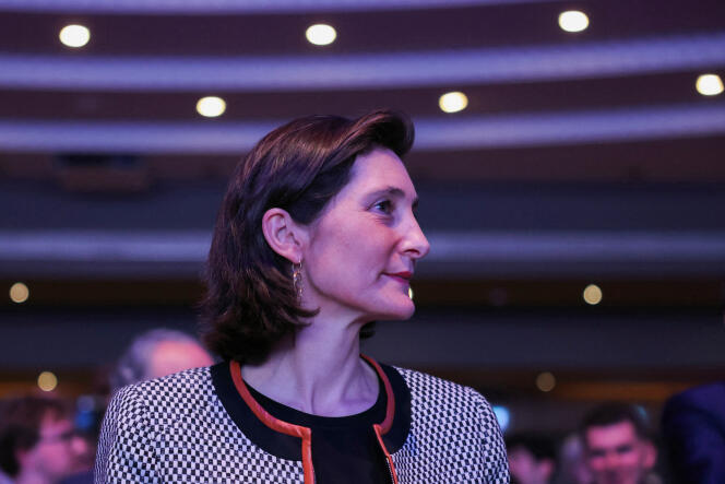 La ministre française des sports et des Jeux olympiques, Amélie Oudéa-Castéra, lors d’une réunion de campagne de Renaissance pour les élections européennes, à Paris, le 7 mai 2024.