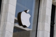 Le logo d’Apple, à l’entrée d’un magasin, à Washington, le 14 septembre 2021. 