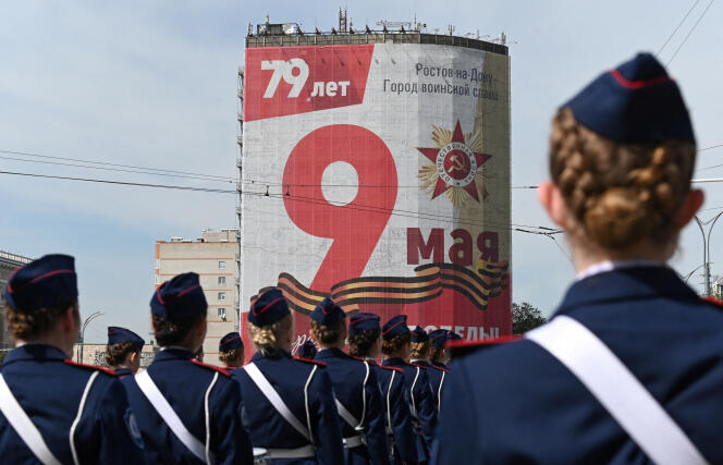 Le défilé militaire pour le 79e anniversaire de la victoire sur l’Allemagne nazie lors de la Seconde Guerre mondiale, à Rostov-sur-le-Don, en Russie, le 9 mai 2024. 