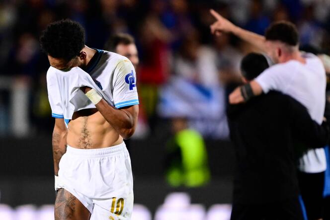 Marseille's French-Gabonese forward #10 Pierre-Emerick Aubameyang looks dejected after being defeated during the UEFA Europa league second leg semi-final between Atalanta and Marseille at Bergamo's stadium on May 9, 2024.
