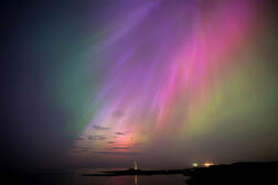 Aurore boréale dans le ciel de Whitley Bay (Angleterre), dans la nuit du 10 au 11 mai 2024.